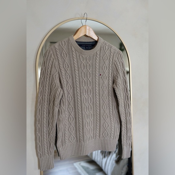 Tommy Hilfiger Other - Tommy Hilfiger Men's Beige Cable Knit Sweater